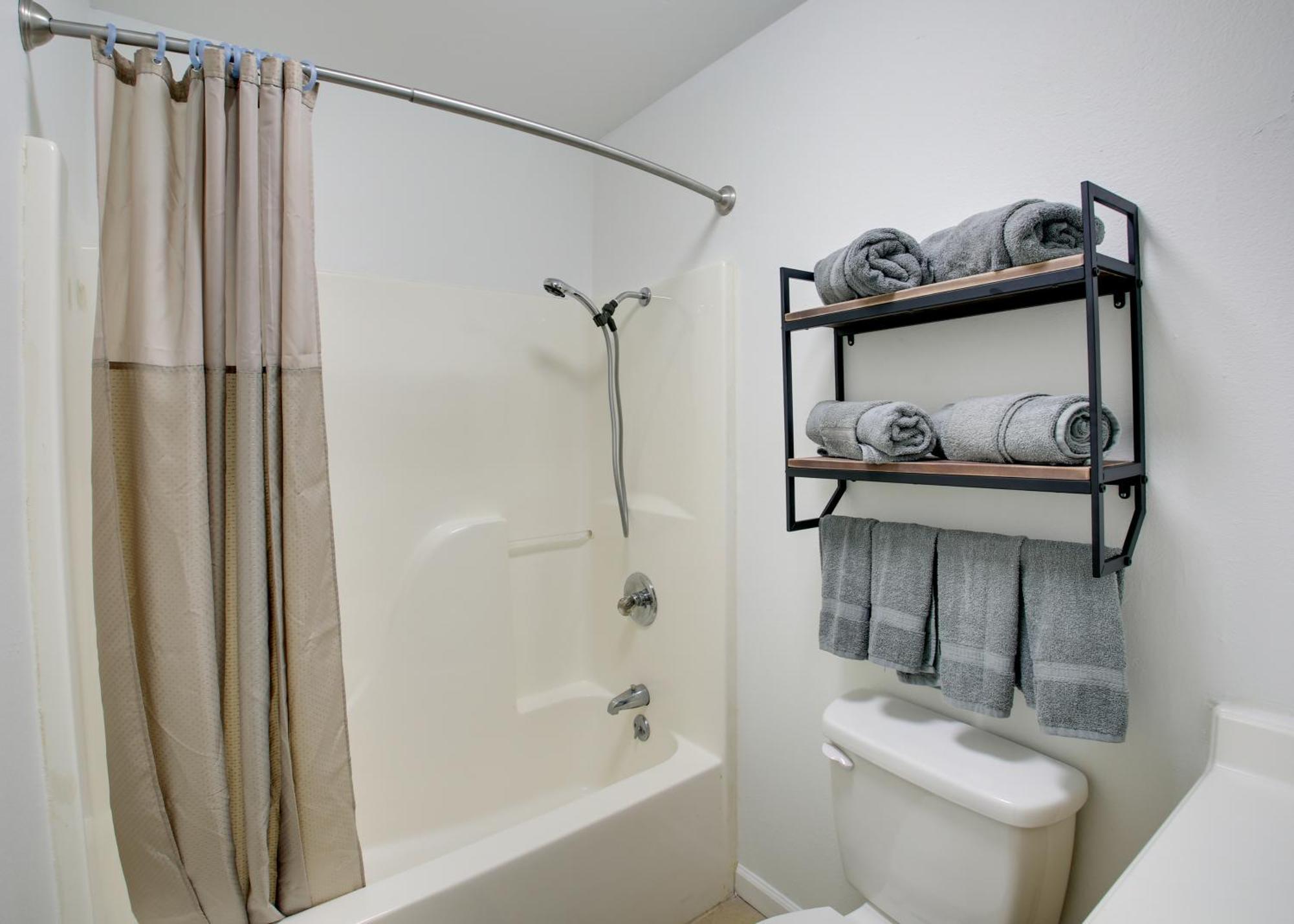 Hot Springs Condo With Lake Access And Boat Dock! المظهر الخارجي الصورة